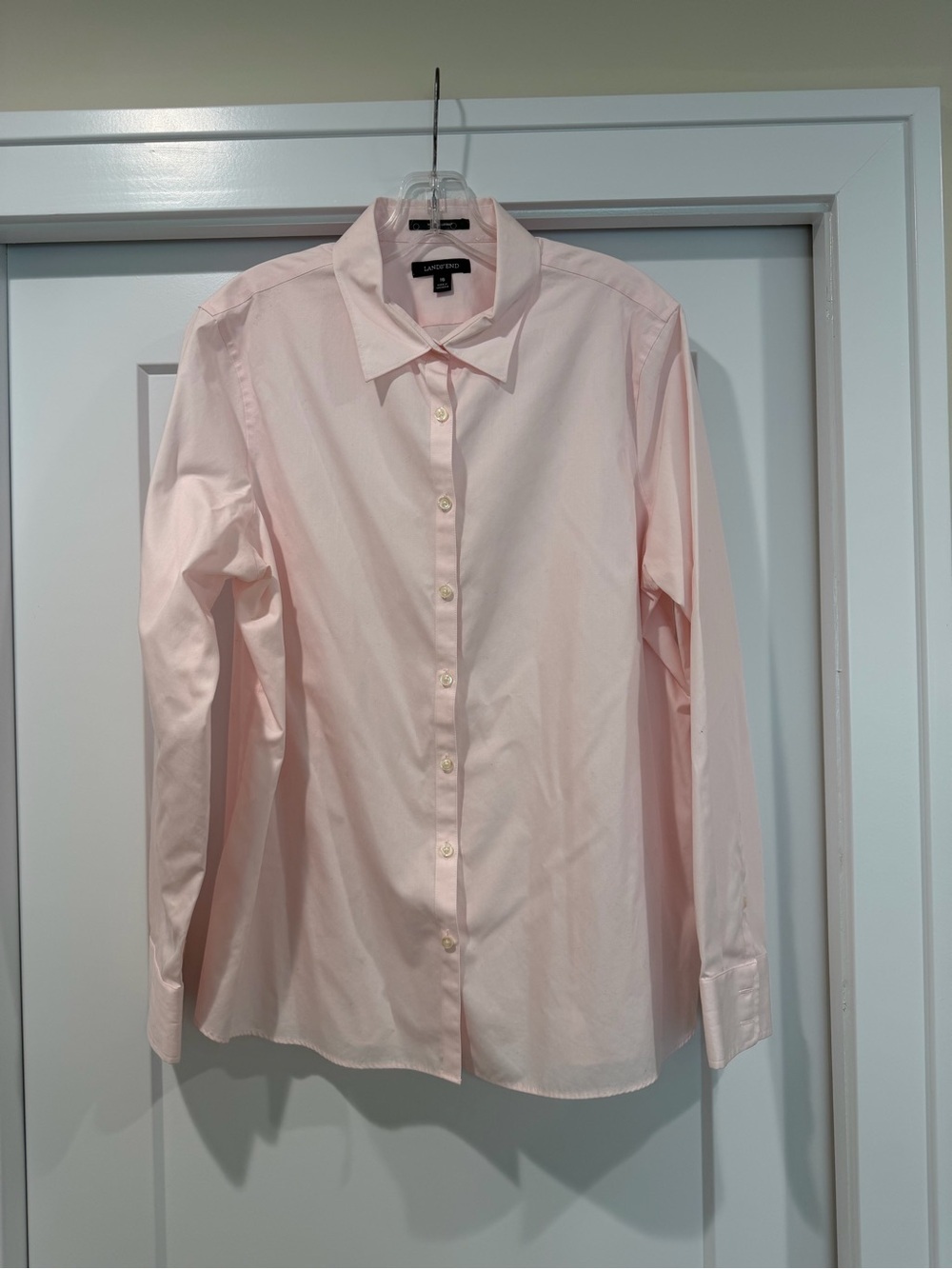 Lands' End Pale Pink Long-Sleeve Button-Down Shirt size 16